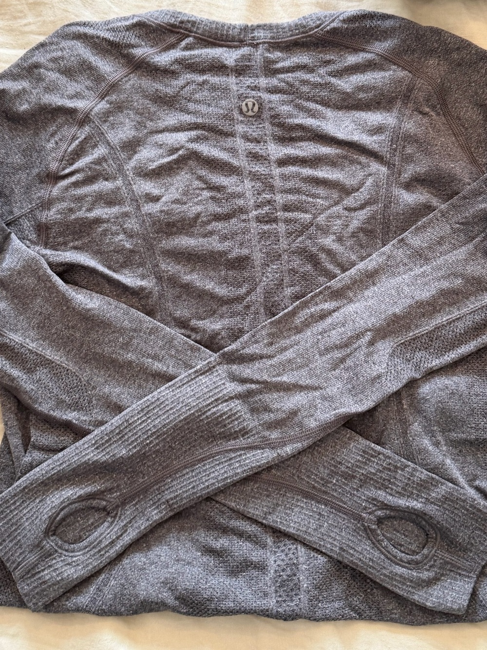 lululemon athletica Heathered Gray Long Sleeve Top with Thumbholes